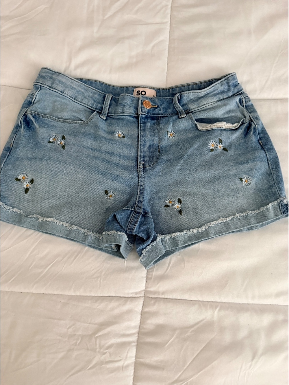 SO Women's Light Blue Denim Shorts with Embroidered Daisies,